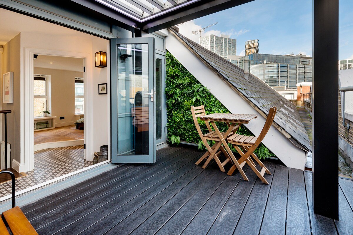 Penthouse. Liverpool St. Zone 1. Roof Terrace & AC gallery image 4