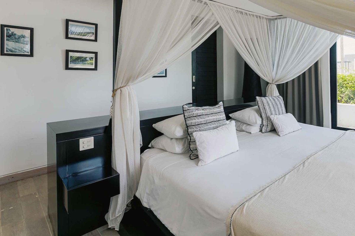 The Beach Villa Cemagi gallery image 5