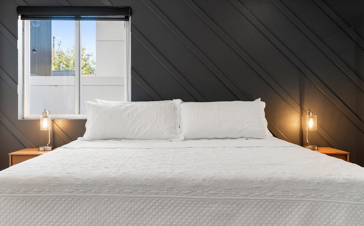 9BR Group Stay Mid City near USC gallery image 4