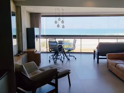 Apartamento frente mar na Barra