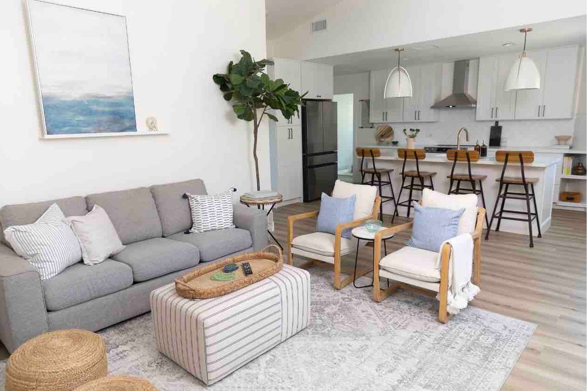 BirdRockCoastal Modern Luxury | New Build & Patio