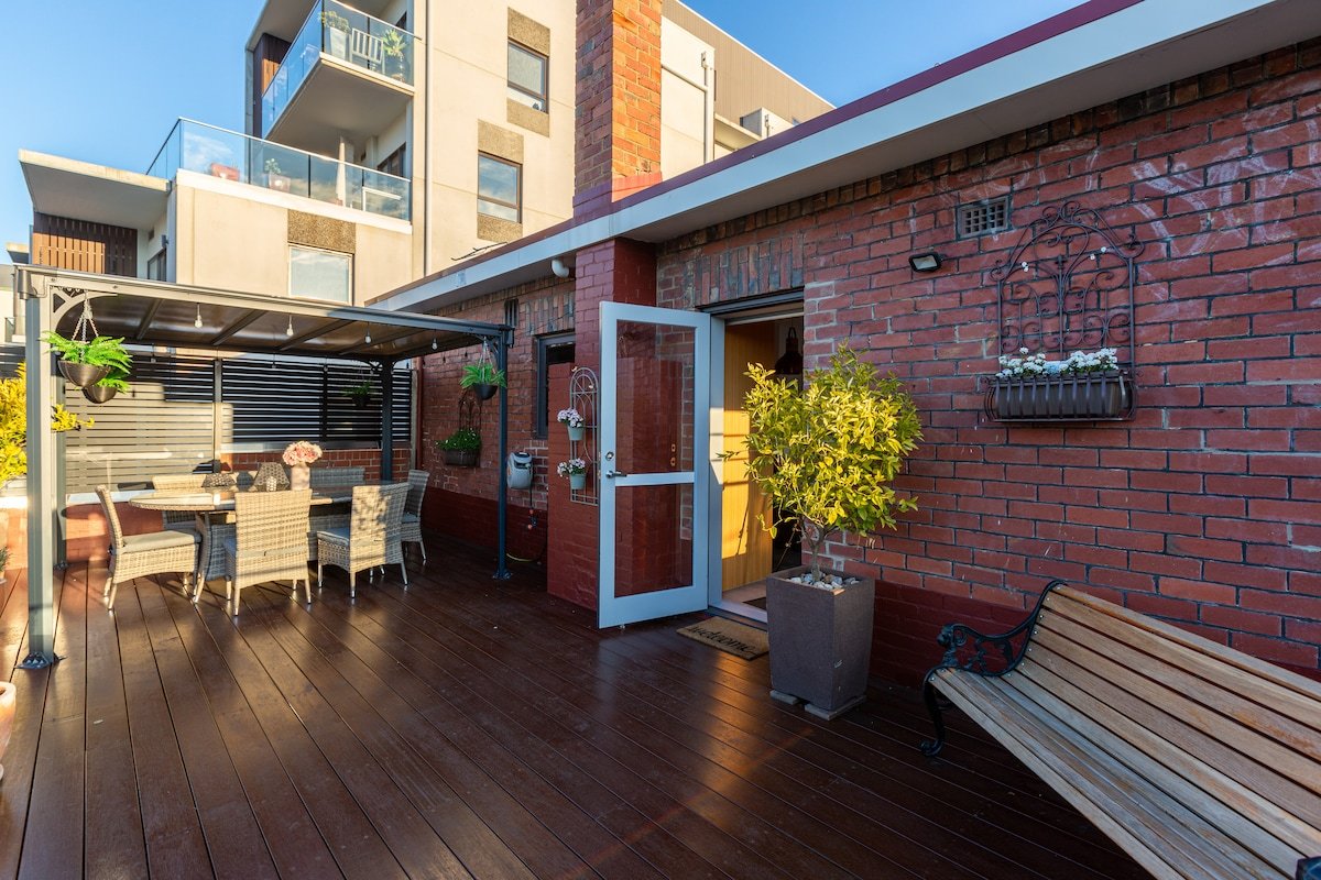 Linear Guest Apartment – Luxury in the city gallery image 5