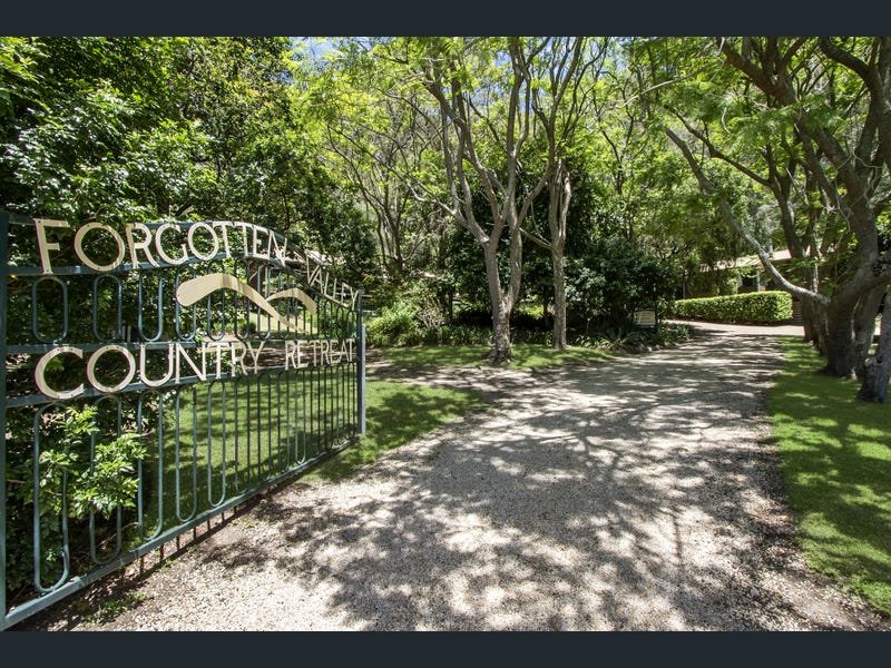 Large country retreat for big or small groups