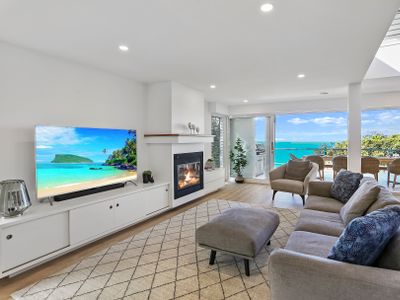 Walking on Sunshine – Walk to beach & Village