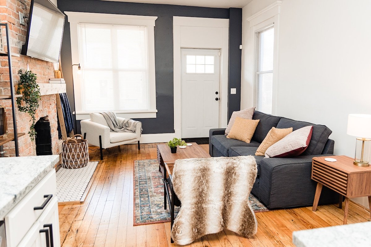 King Bed TownHome | Nationwide Children’s Downtown gallery image 3