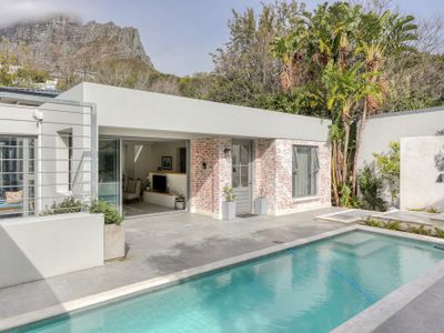 Beautiful, Secure, 3 Bed Family Home in Higgovale