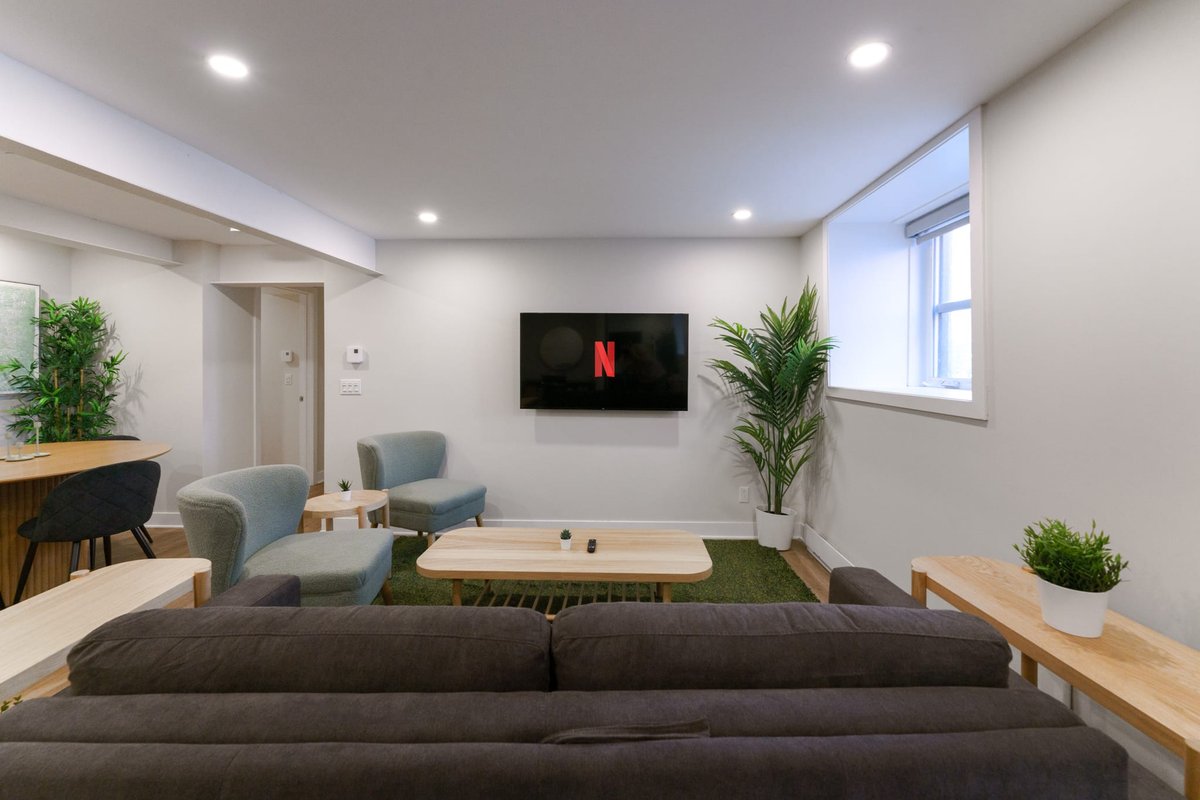 *Newly Renovated & Clean 4bdr in The Plateau