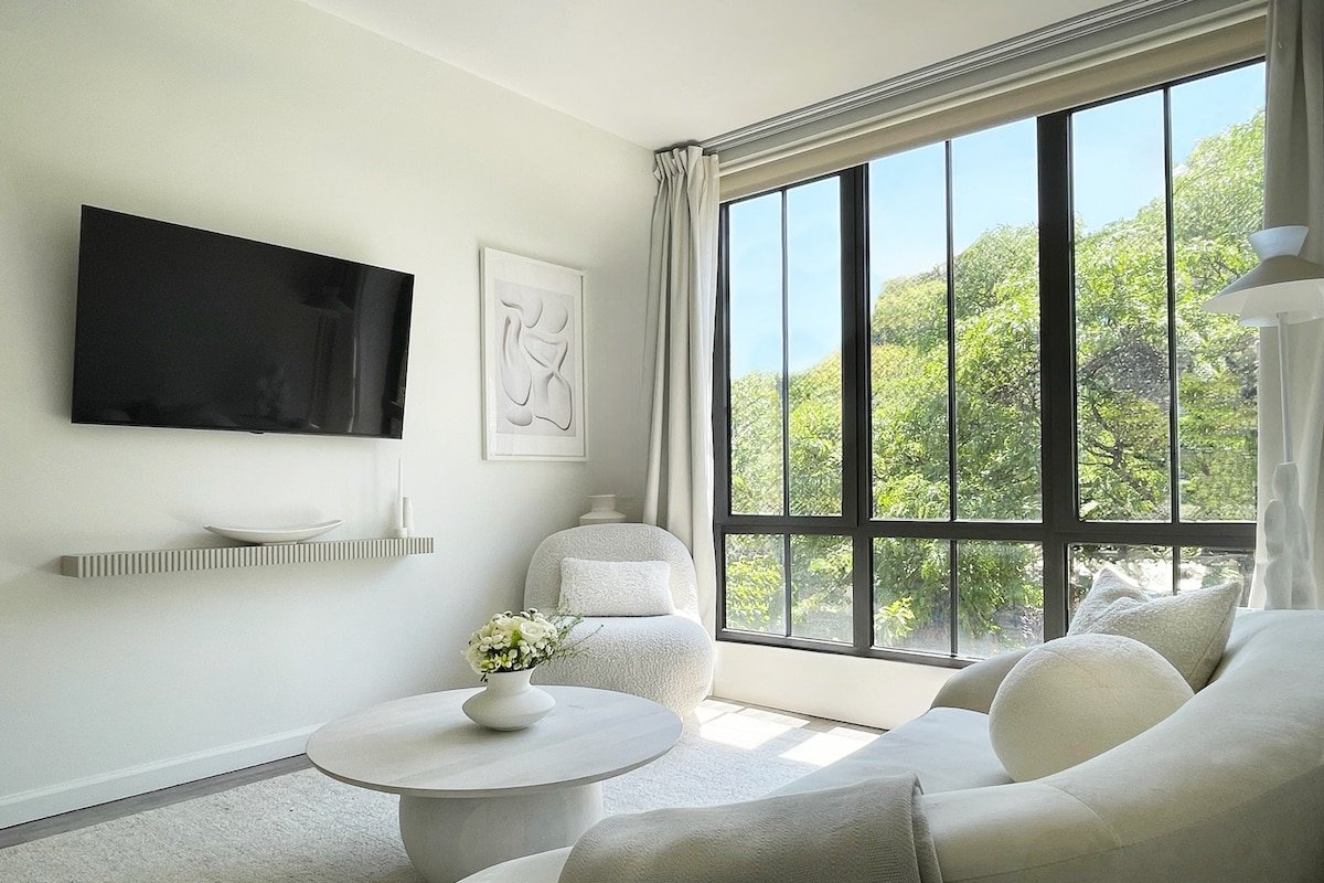 Chic 3 Bed 2 bath | Near Central Park | Quiet | gallery image 2