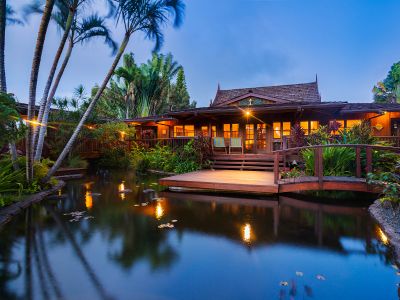Pool, hot-tub, tennis, tropical oasis