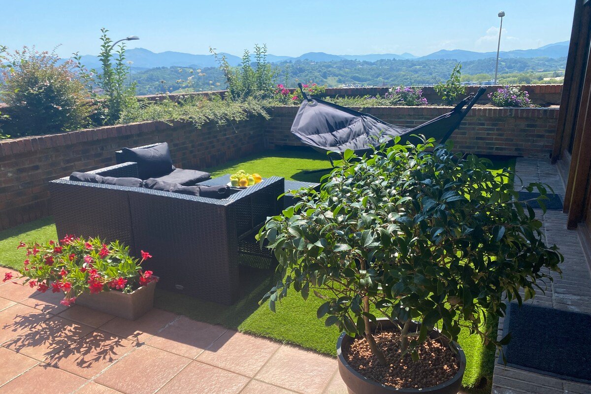 Ondarreta Beach · Singular y exclusivo gallery image 3