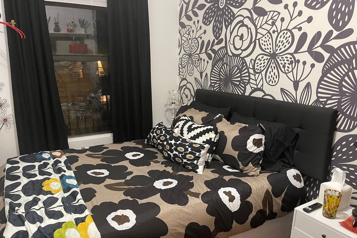 5 bdrm, 2 bath apt on Manhattan’s Upper West Side! gallery image 4