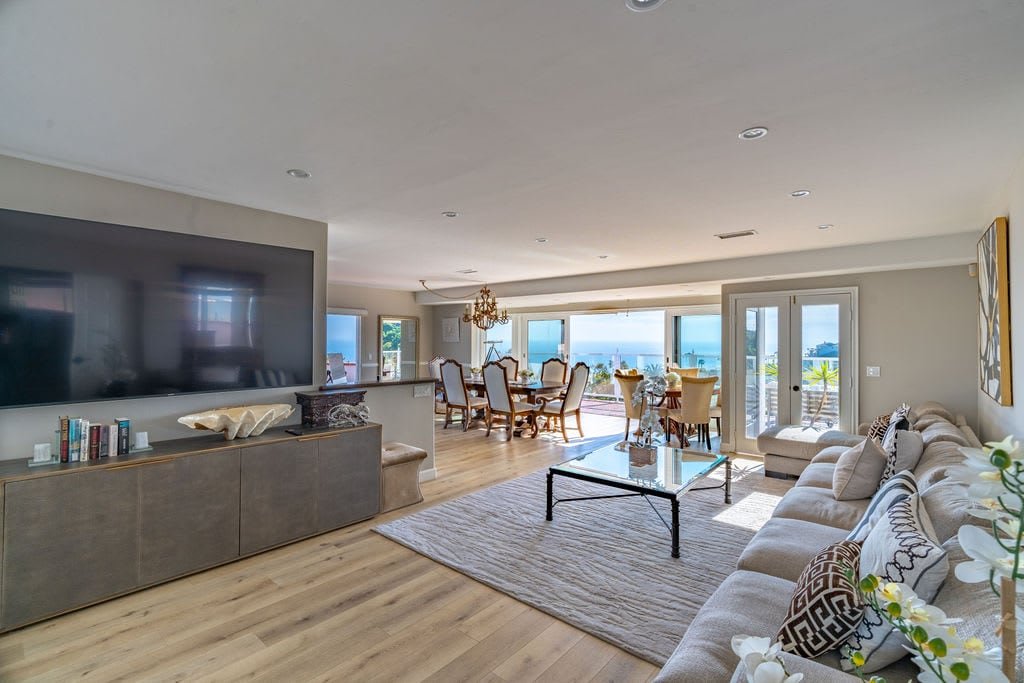 Private Oasis in La Jolla gallery image 4