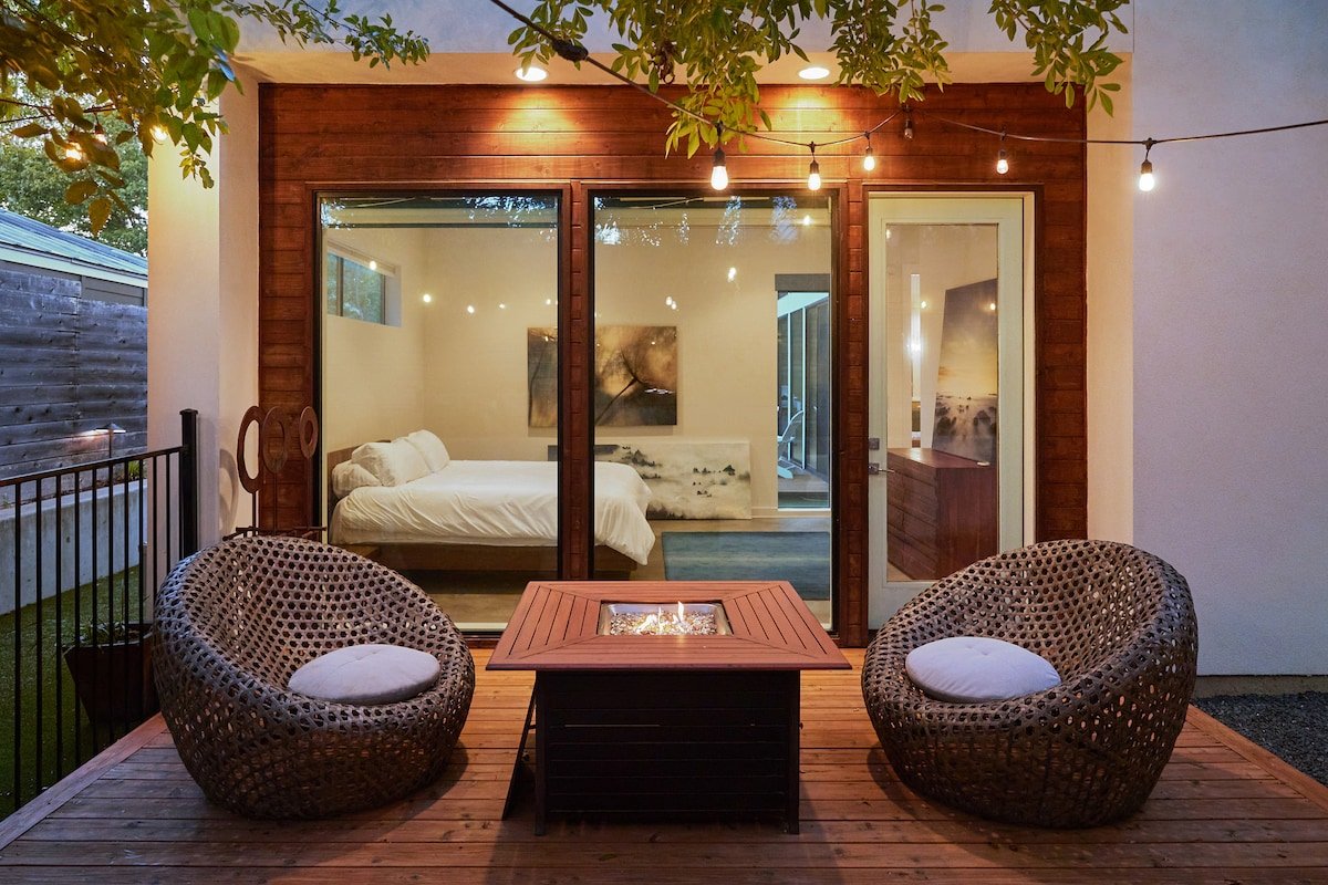 1M to Zilker & Barton Springs ~ Hot Tub ~ 4BR/4BA gallery image 5