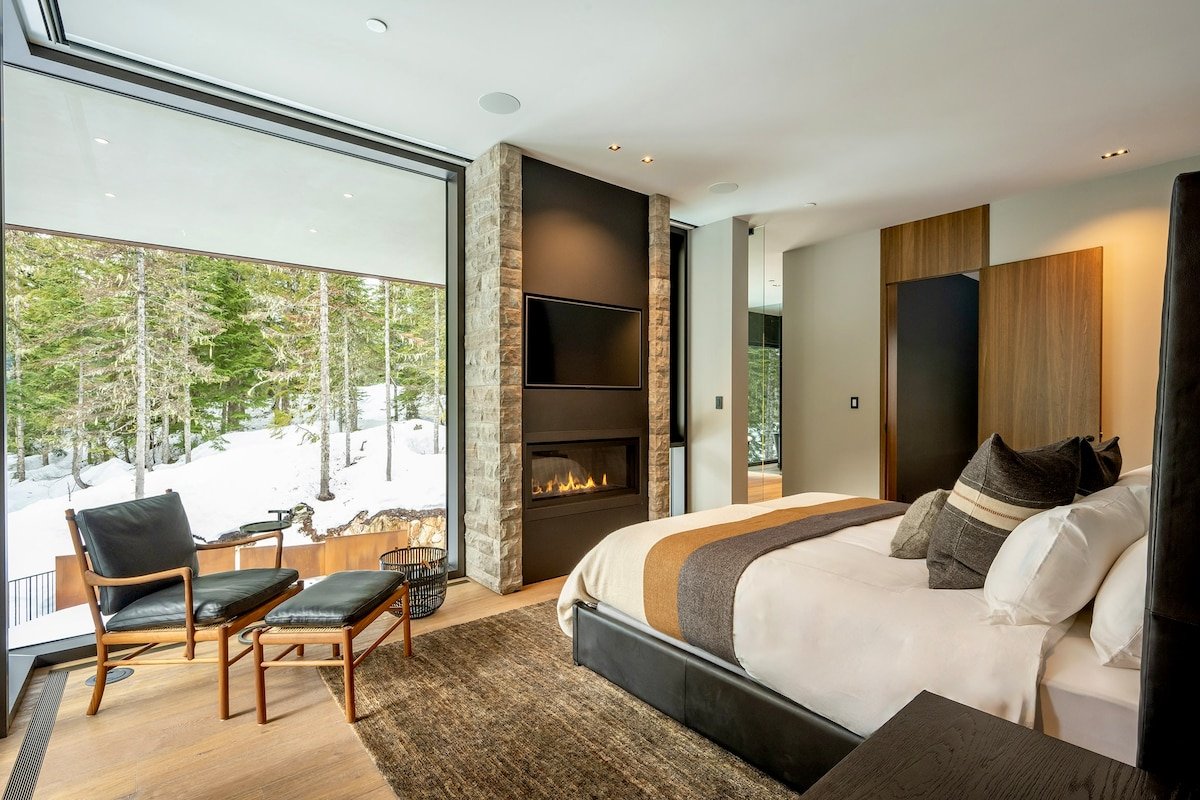 Mountain retreat w/ ski access & hot tub gallery image 3