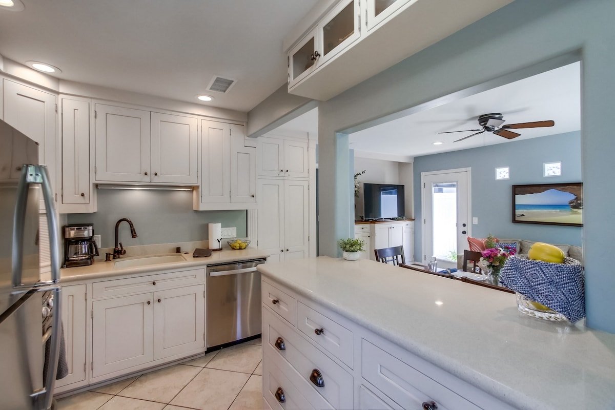 Beach Steps & Family – Seascape Beach House gallery image 5