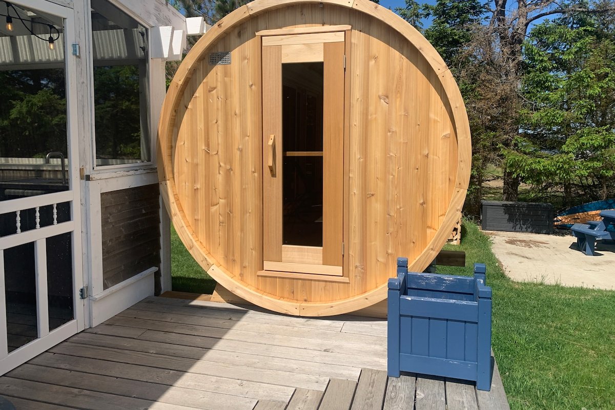 Luxury Oceanfront Spa & Play Retreat -Oyster Beach gallery image 4