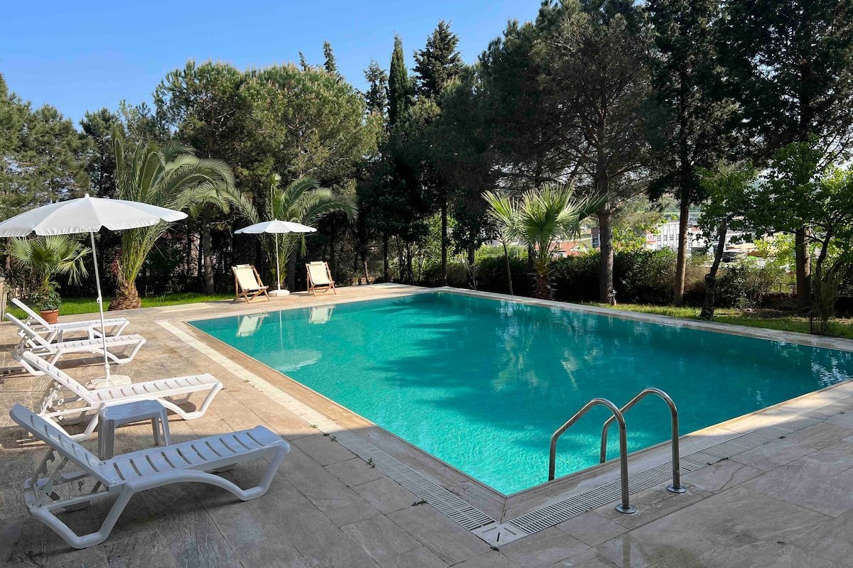 Özel Havuzlu Bahçeli Müstakil Villa gallery image 2