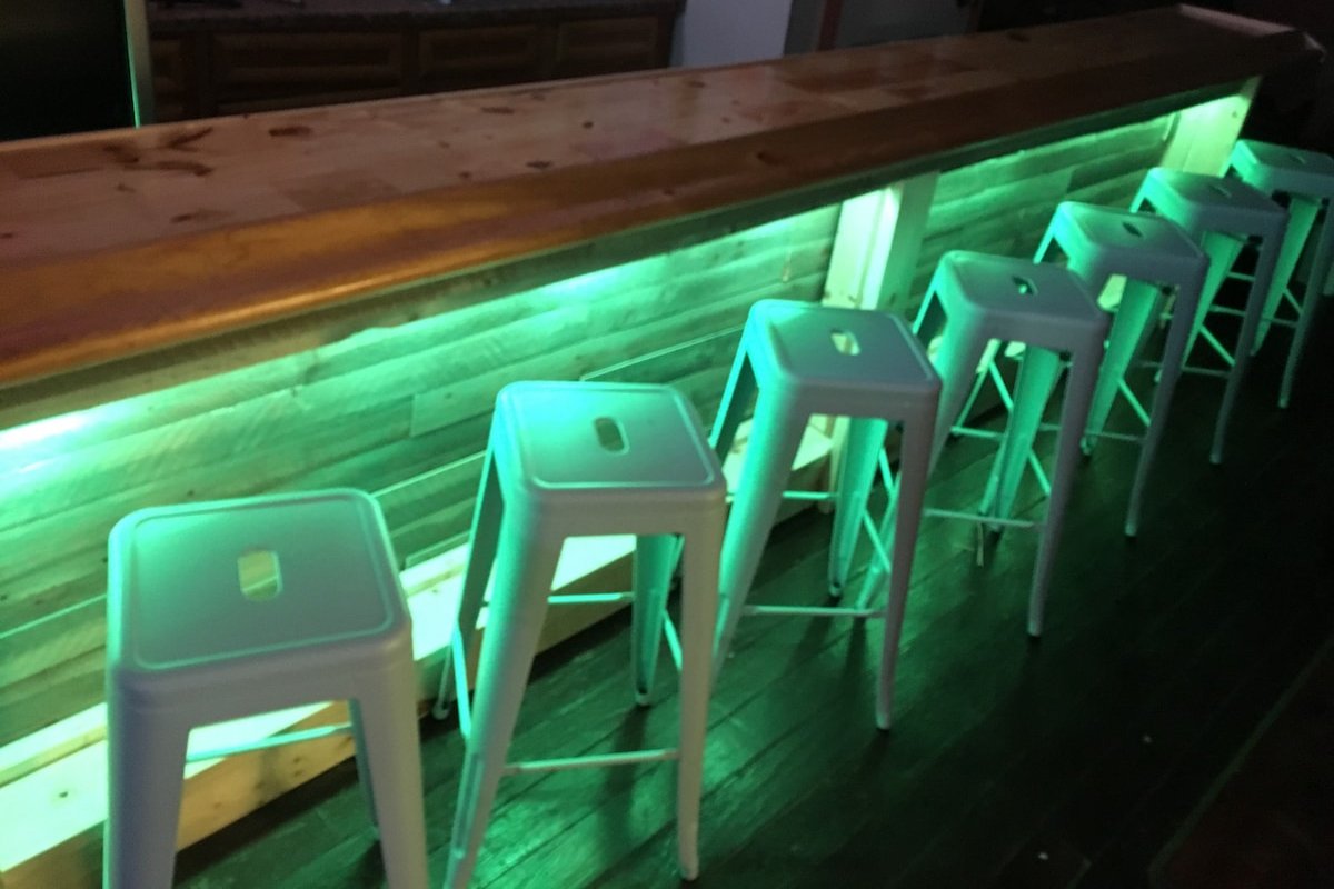 Large Bywater Bar House gallery image 3