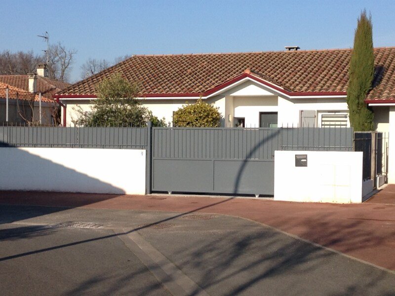 villa jardin piscine, stade et tram bordeaux gallery image 5
