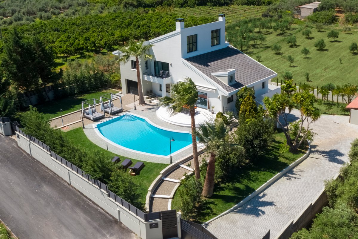 Gregory’s Villa – 18m Heated Pool, Chania, Crete