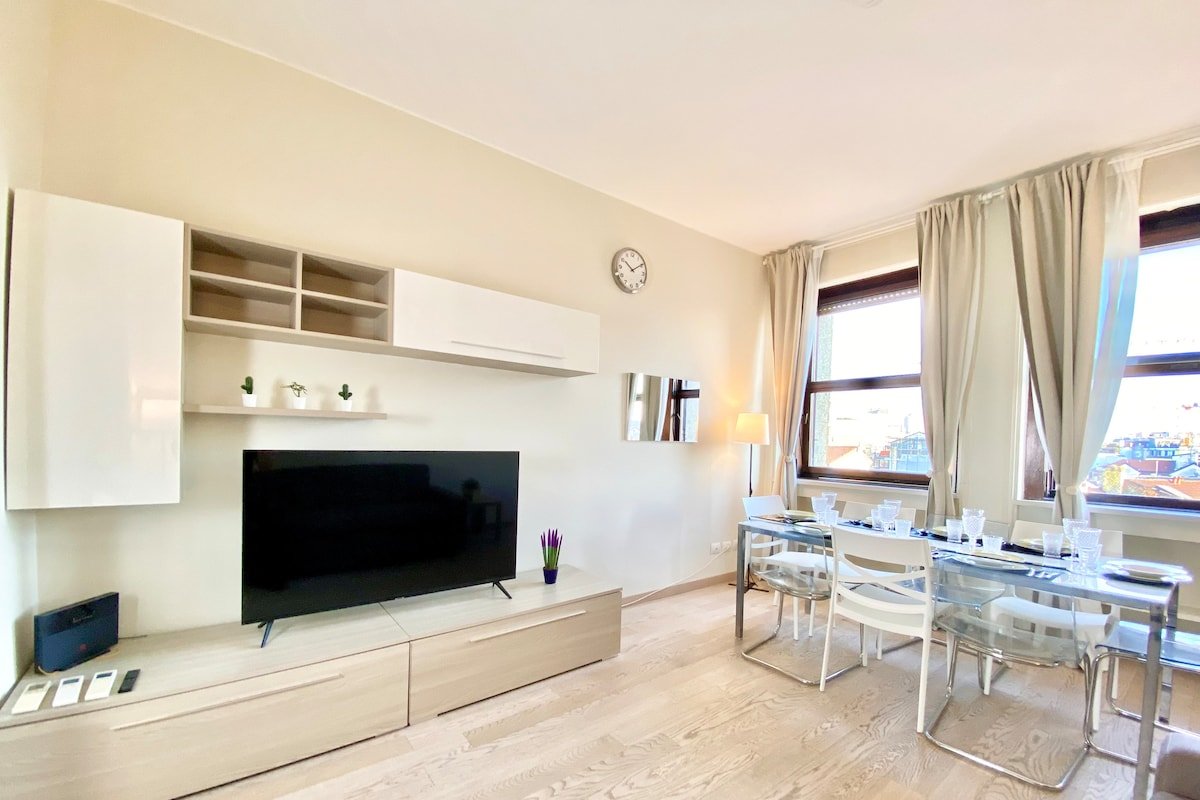 [1 min Castello + 7 min Duomo a piedi]Vista Duomo gallery image 3