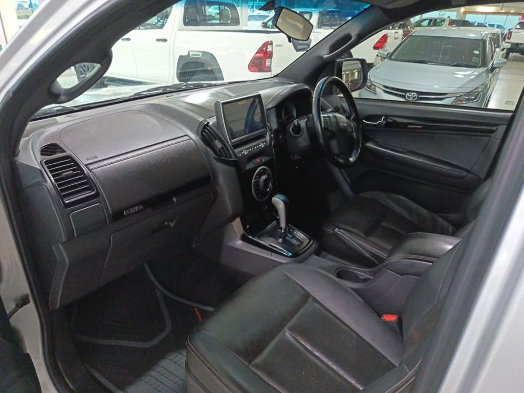 Used car gallery