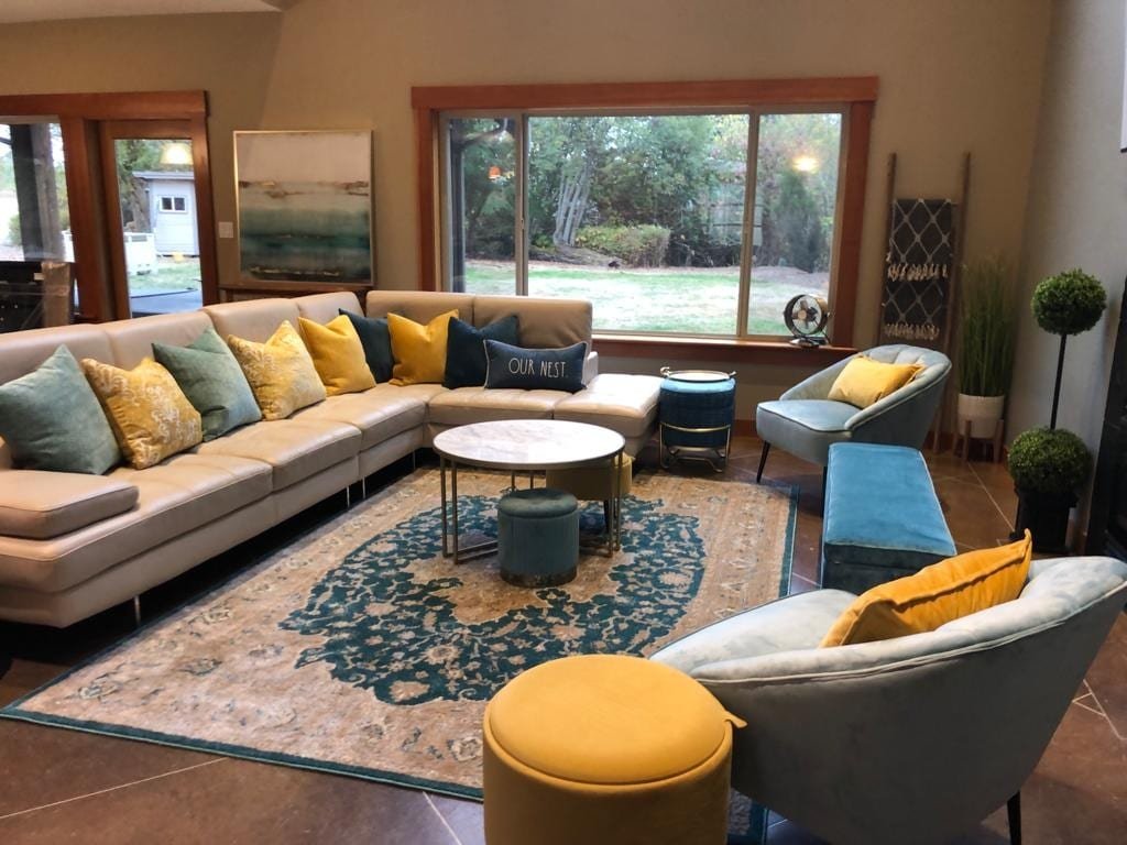 4 BR Farmhouse w/ Pool & Hot Tub gallery image 3