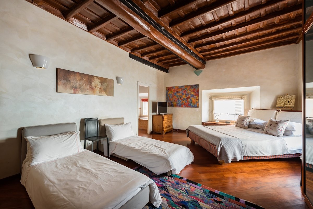 Pantheon Palazzo Nari #13 gallery image 3