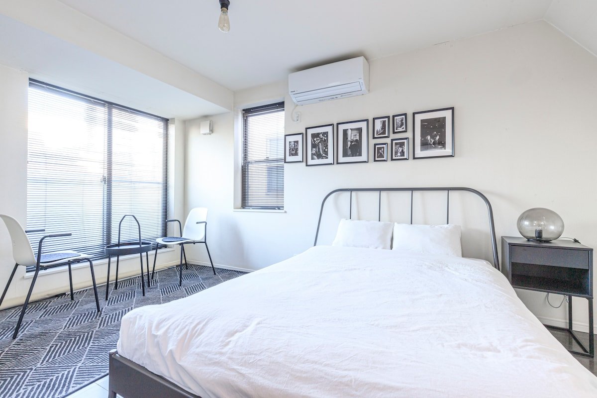 新宿/戸建/クイーンベッド4台/最大8名/ゆったり戸建丸々貸切！/B012 gallery image 2