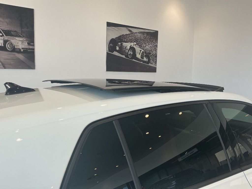 Used car gallery