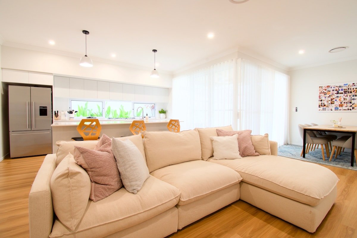 Harmony Haven | Pool, Parks & Beaches Nearby! gallery image 3