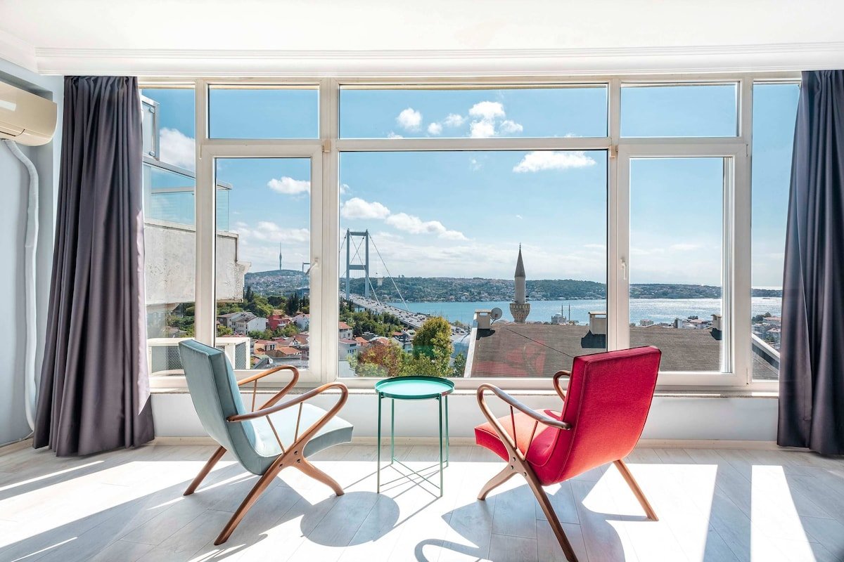 Homie Suites | 2br Penthouse w Bosphorus View #U3 gallery image 2