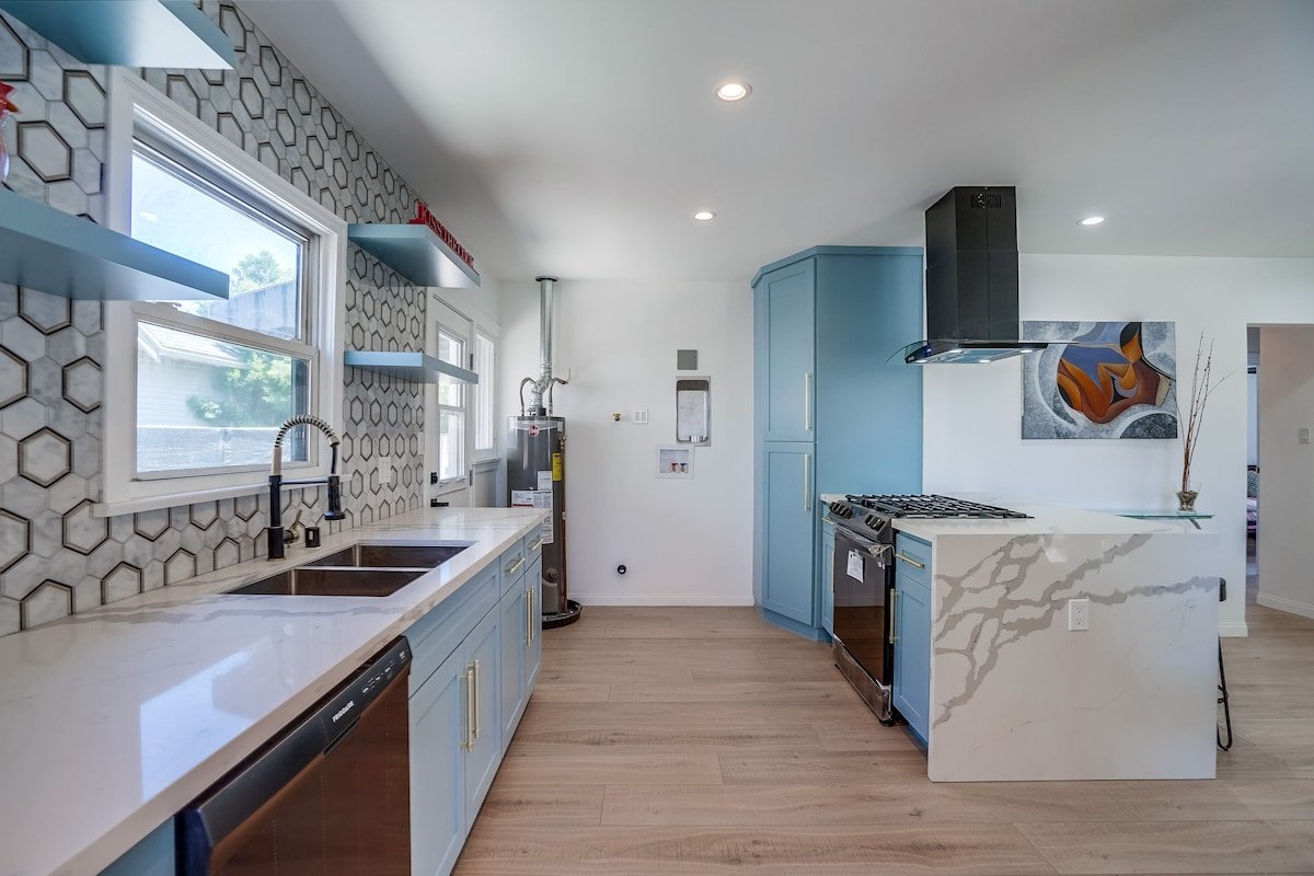 House & Guest House full access gallery image 5