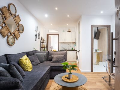 Paradise+ With Jacuzzi In the heart of Athens!