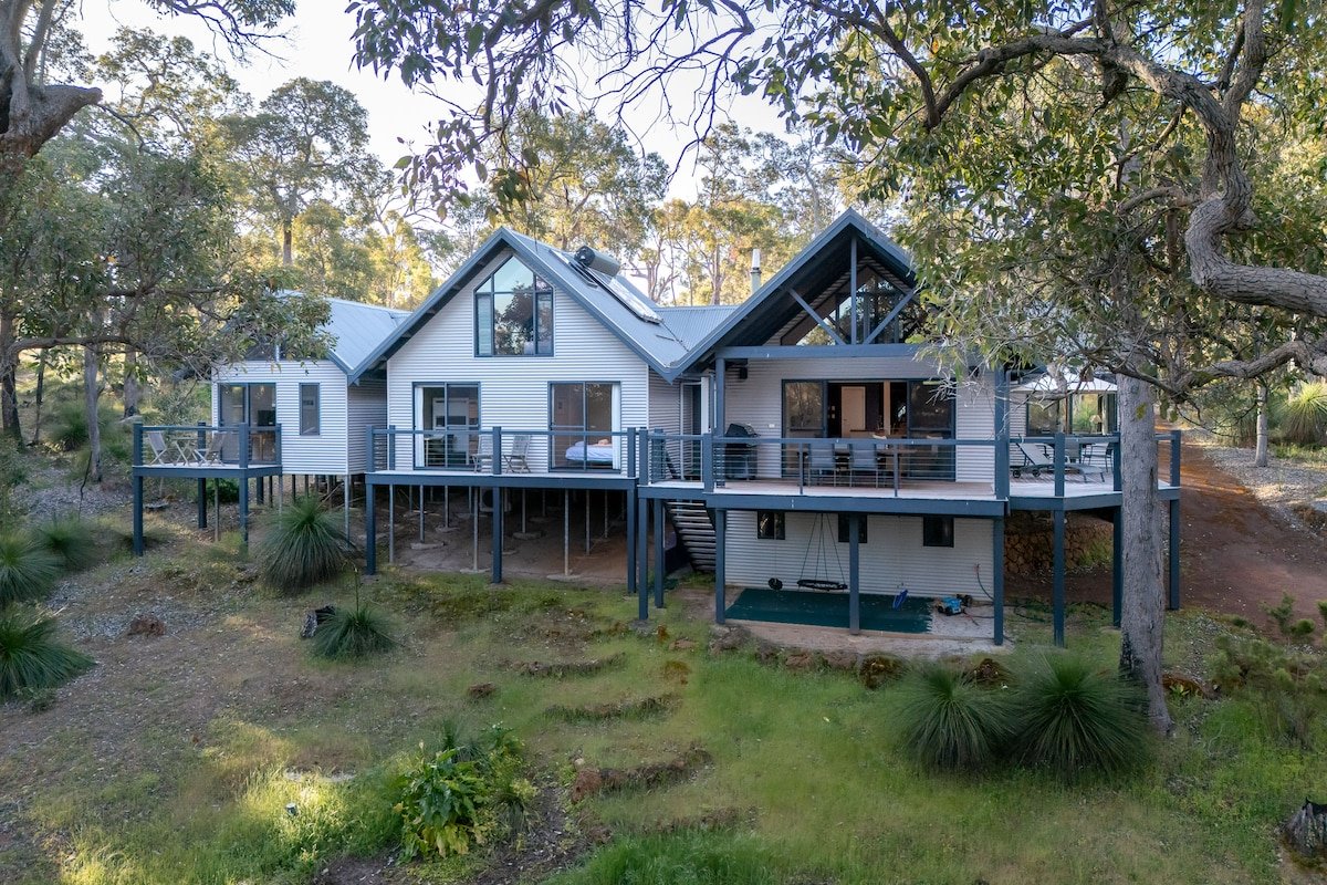 Daydreamer I Private Properties gallery image 3