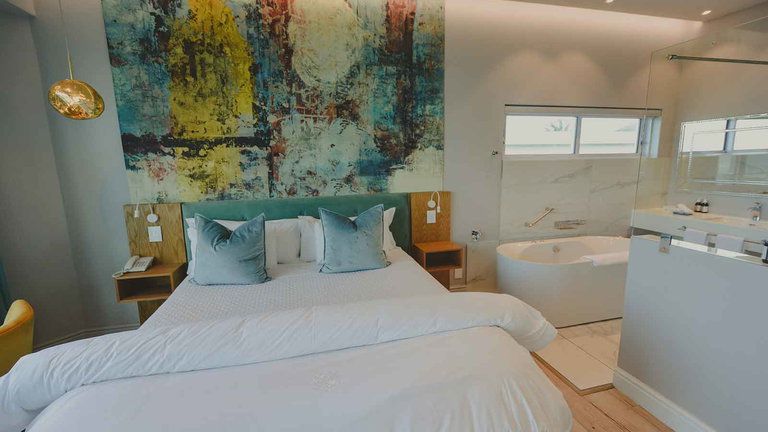 Hermanus Boutique Guest House Honeymoon Suite