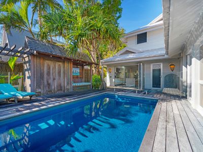 Adrift – Tallows Beachfront Suffolk Park