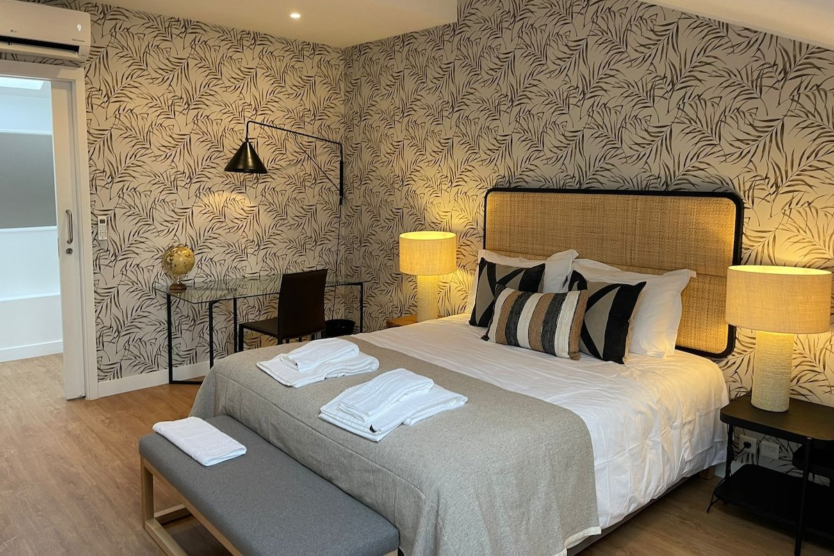 River View 3Bdr APT with Patio – Center of Lisbon gallery image 5