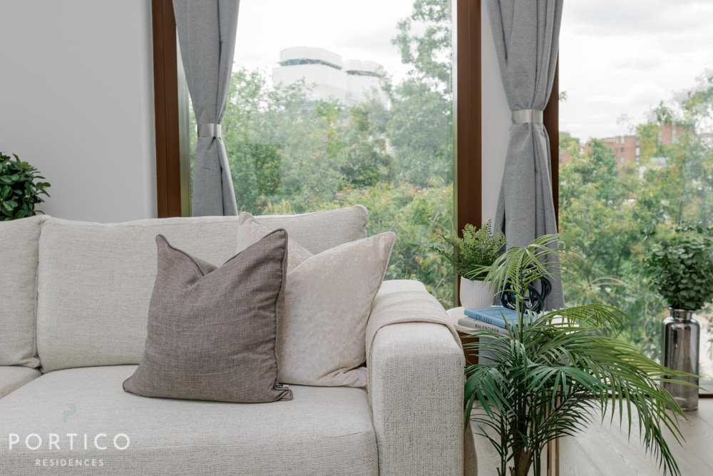 Stunning 3 bedroom apartment with swimming pool gallery image 4