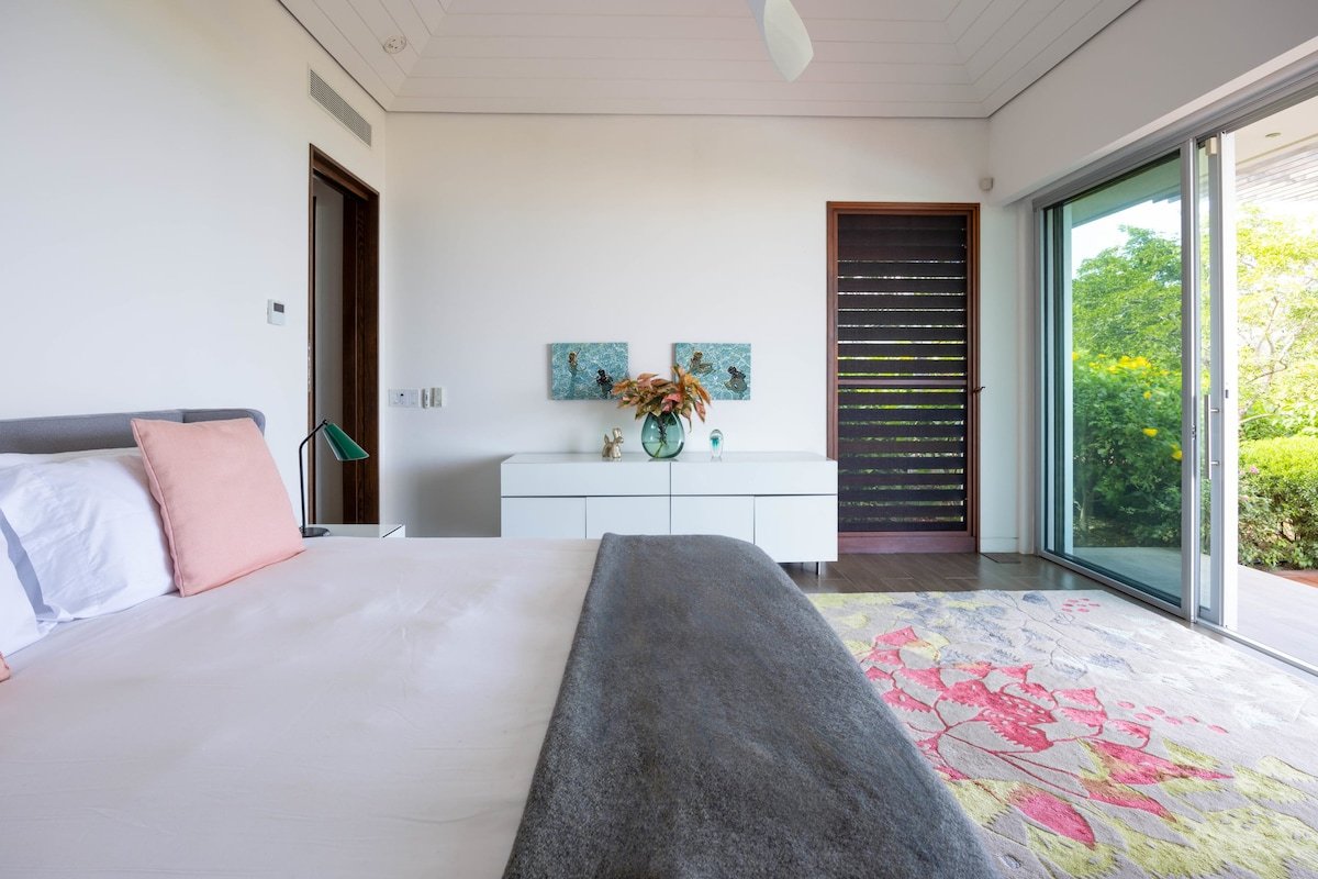 Skyline Villas – Villa Cosmo with Oceanview gallery image 3