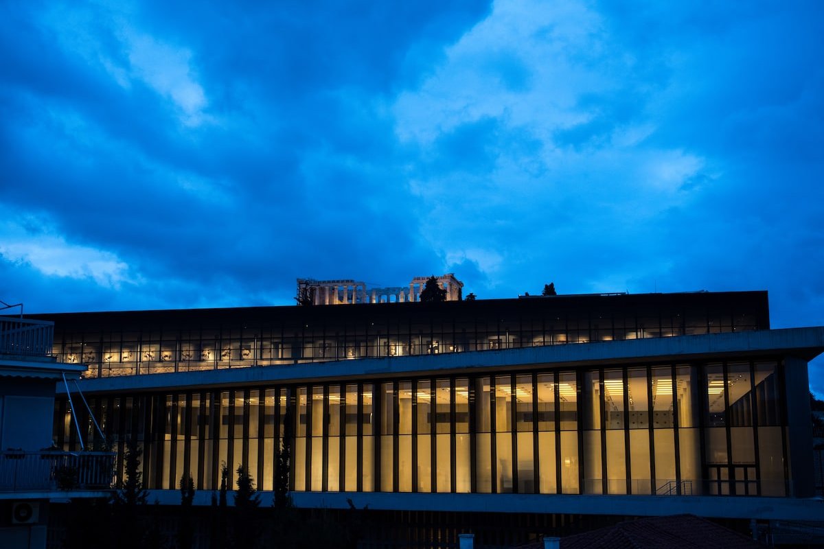 Acropolis Panoramic View Deluxe Apartment gallery image 2