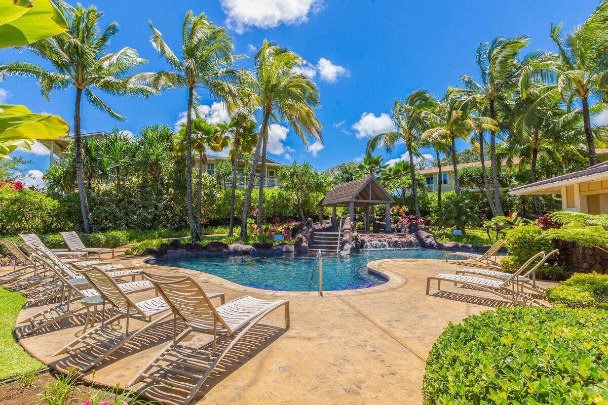 Spacious 3 bedroom home, fully AC’d with Pool/BBQ, gallery image 5