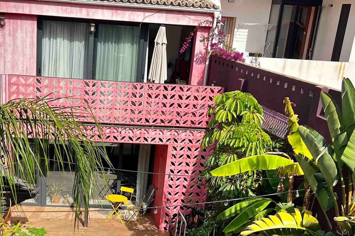 Close to beach in Cabanyal: Pool, Terrace, 2 bdr gallery image 4