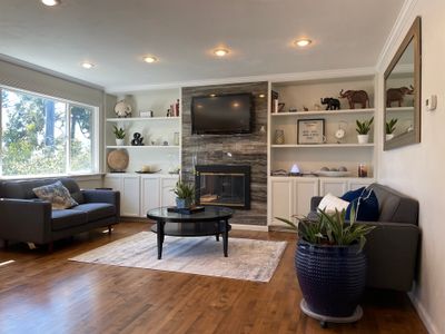 Spacious Oakland Hills home with peaceful views