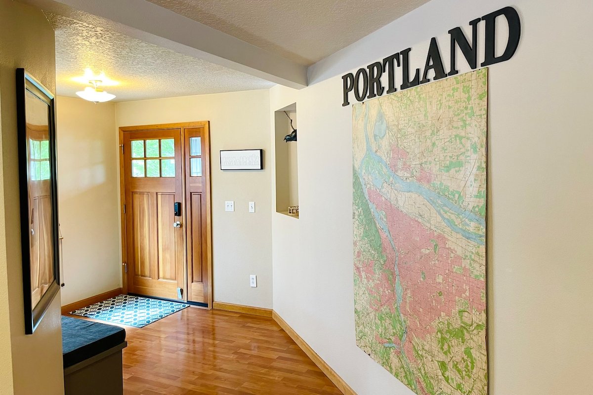 Quiet Spacious Woodstock Retreat gallery image 5