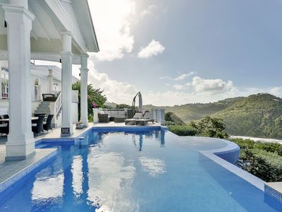 Cayman Villa