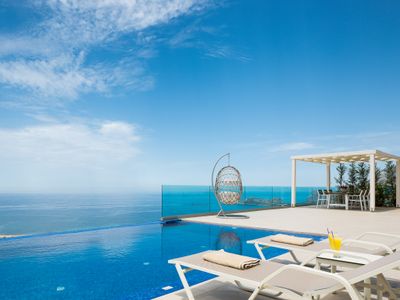 Villa Daphne Private pool, sea view, luxury, quiet