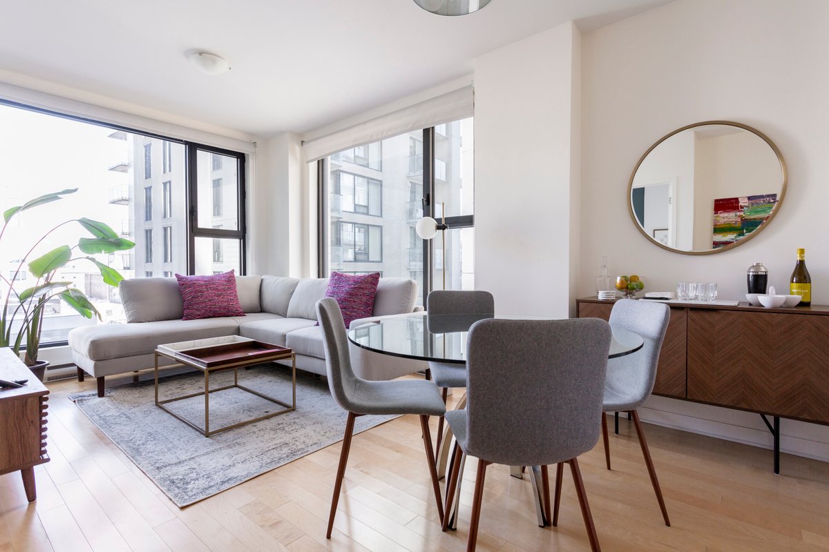 Free Indoor Parking – Old Montreal