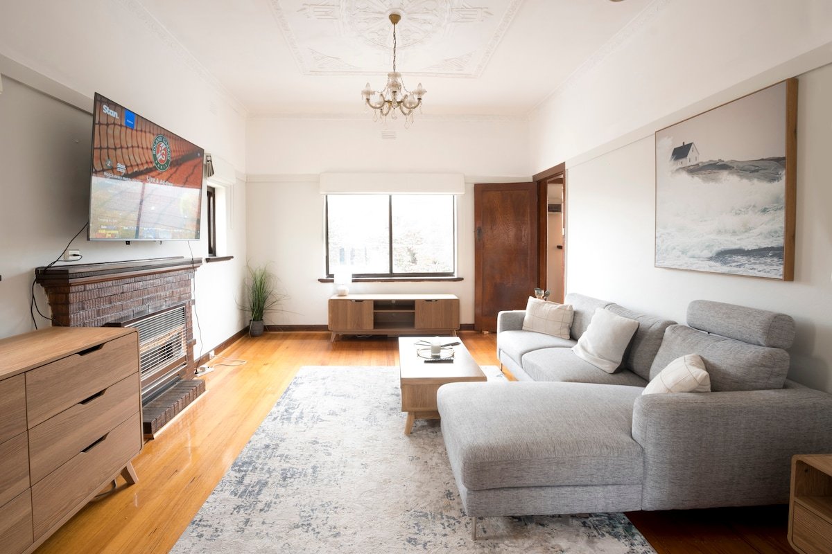 Richmond Delights – 4 Bedroom Duplex gallery image 4