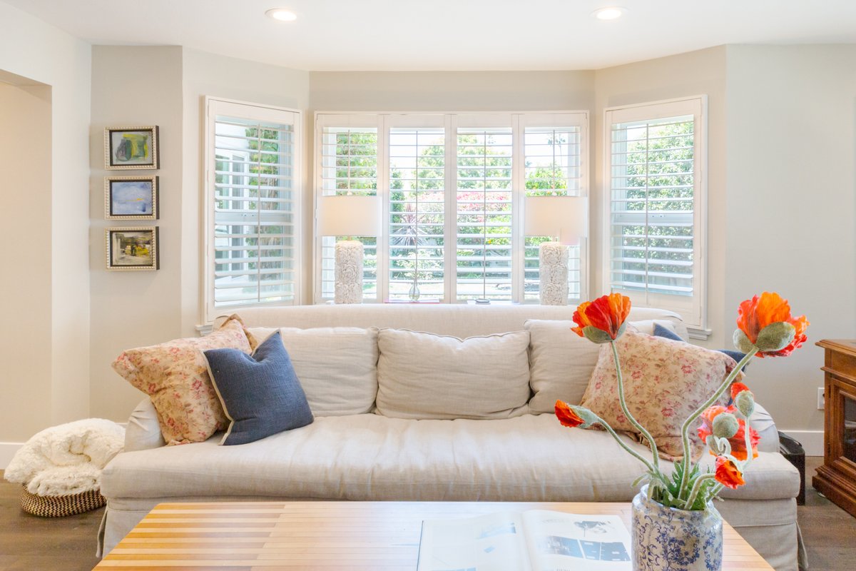 Cape Cod-Style Home near Bird Rock